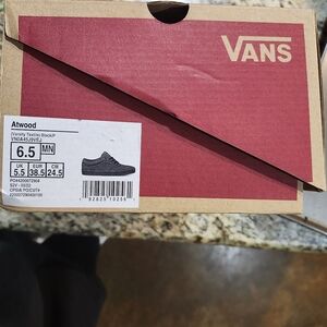 Boys 6.5 Vans Atwood